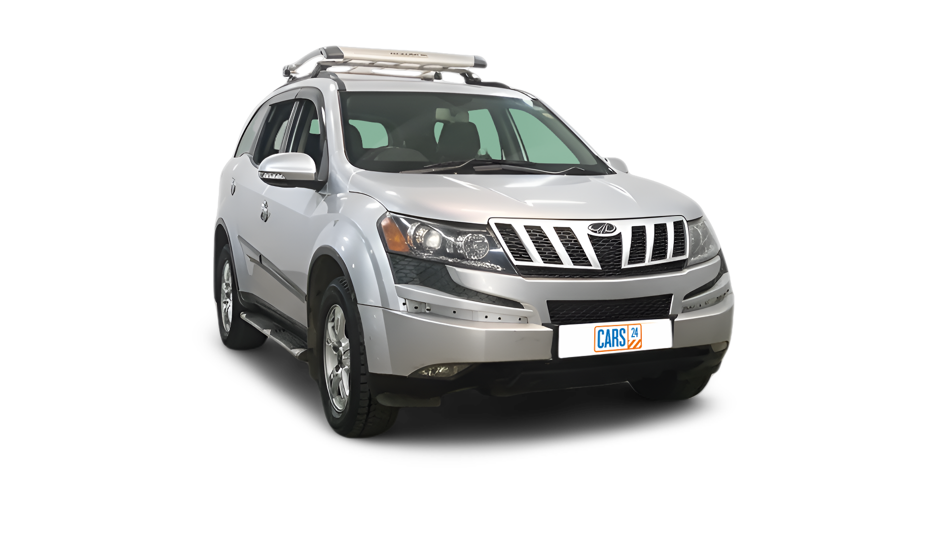 Mahindra XUV500-img